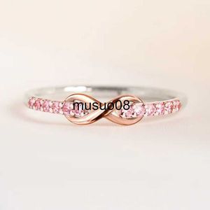 Полоса кольца Huitan Eternity Infinity Shape Women Women Rings с розовым кубическим цирконием