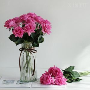 Kwiaty dekoracyjne 42 cm sztuczna nawilżająca róża fałszywa kwiat domu dekoracja salonu dekoracja ślubna prawdziwy dotyk dekor