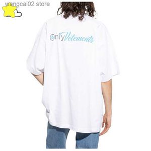 T-shirt da uomo 2023 New Style Blue Cursive Letter Vetements T Shirt Uomo Donna Tessuto pesante Cotone VTM Top Back Vetements ricamato Tee T230602