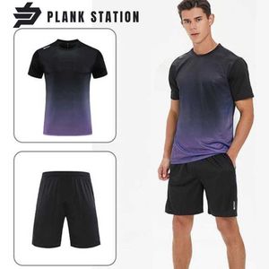 Tute da uomo Abbigliamento sportivo Tuta 2023 Uomo Donna T-shirt Pantaloncini Set Corsa Calcio Palestra Fitness Ciclismo Esercizio Allenamento Abbigliamento da allenamento J230601