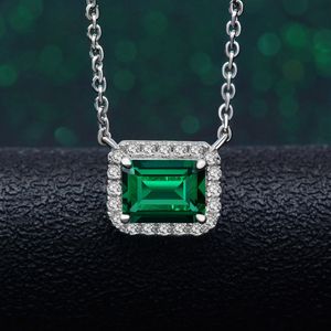 Luxury 2CT Emerald Pendant 100% Real 925 Sterling Silver Charm Wedding Pendants Halsband för kvinnor Bridal Choker smycken