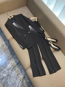 2023 Autumn White / Black Rhinestone Dwuczęściowe spodnie Zestawy z długim rękawem z koralikami Blazerami Top Proste Pants Suits Zestaw O3L012706