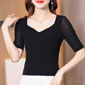 Tシャツメッシュハーフスリーブ春夏ブラックVネックトップ女性弾性TシャツP230602