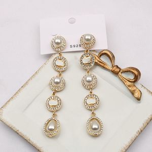 Luxury Brand Designer Earrings Letters Stud Eardrop Round Geometric Famous Women Crystal Rhinestone Crystal Pearl Party Gift 20 Style