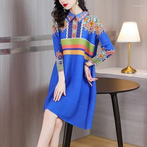 Casual Dresses Spring and Summer 2023 Flower Stripe Print kjol Temperament Dress Polo Collar Thin Blue