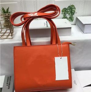 2023 Fashion Multi-color Tote bag THE TOTE BAG Women's clutch women's long purse Zipper purse satch