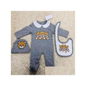 Conjuntos de roupas Designer Cute Born Baby Clothing Set Infant Boys Printing Bear Romper Girl Jumpsuitaddbibs Addcap Outfits 018 Month Dro Dhwe3