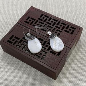 Pendanthalsband 1st Pack Natural Shell Water Drop Charm Diy Mother of Pearl Necklace Earrings Handgjorda smycken Makande tillbehör