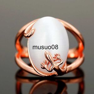 Bandringar huitan rolig gecko ring för kvinnor banad stor oval imitation opal sten daglig slitage personlighet flickor tillbehör uttalande smycken j230602