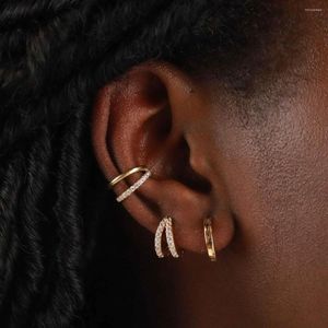 Orecchini a cerchio Geometria squisita Zircone Piercing all'orecchio per donna Acciaio inossidabile Colore oro Orecchini a forma di V Gioielli di tendenza per il compleanno