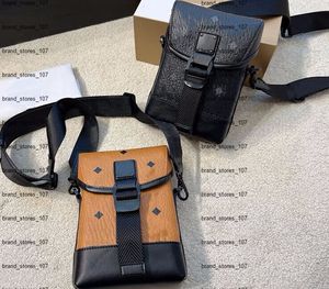 Hög kvalitet crossbody väska män kvinnor designer cross shopping väskor läder axelväskor handväska praktisk kapacitet resor arbete mode handväska all-match stil