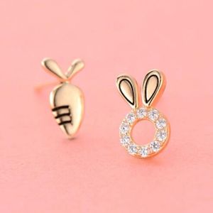 Lovely Korean Carrot Rabbit Asymmetrical Ear Studs for Girl Nice Gift Cute Animal Rabbits Stud Earrings Gold Silver Color