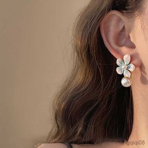 Stud New Retro Fashion Pink Blue Enamels Flowers Pearls Earrings for Women Exquisite Painting Style Pendant Earring Gifts