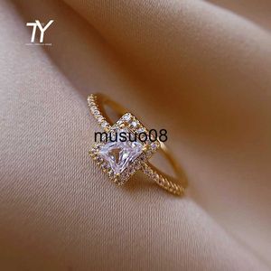 Bandringar utsökta Simple Square Zircon Gold Color Open Rings for Woman 2022 Lön Goth Jewelry Wedding Party Girls 'Luxury Student Ring J230602