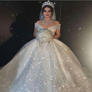 2022 لامع ثوب الكرة الثوب ، فساتين الزفاف الأميرة قبالة الكتف مثيرة العرائس دبي القطار العربي المسح