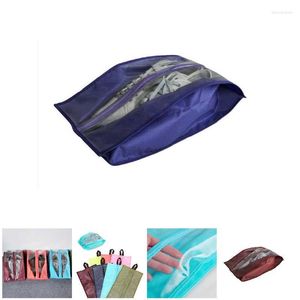 Sacos de armazenamento Organizador portátil Saco de sapatos PVC À prova d'água à prova de poeira Pendurado Economize espaço Armário Rack Cabides Suprimentos de viagem TS1