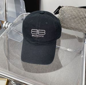 Novo boné de beisebol 23ss designer de moda outono inverno incrustado com letras de strass casquette casal esportes ao ar livre viagem bola bonés chapéus