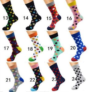 24 Stil Yeni Mutlu Çoraplar Erkekler Renkli Pamuklu Çoraplar İngiliz Tasarım Çorap Noktaları Uzun Tüp Stoklama Harajuku Kaykay Çorapları