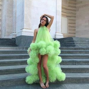 Abiti Abiti da cerimonia da sera lunghi sexy verde neon Robe De Soiree Abiti da festa con scollo all'americana in tulle con volant alto e basso