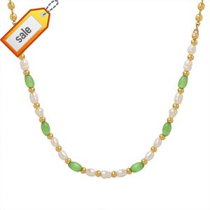 Collana da donna in stile bohémien in acciaio inossidabile placcato oro 18 carati con perline opale verde abbinata a perle d'acqua dolce