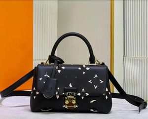 7a designers s lås tygväska kvinnor handväskor axelväskor äkta läder lyxiga högkvalitativa klassiska stil spänne klaff mode damer crossbody väska svart 46008