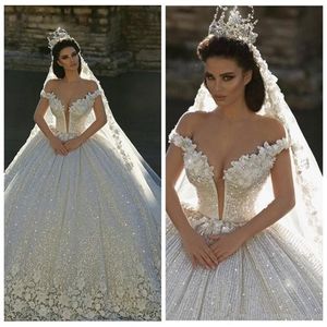 2019 Off Shoulder Lace Appliques Ball Gown Wedding Dresses Sequined Bridal Gowns Chapel Train Formal Church Arabic Dubai Luxurious268Z