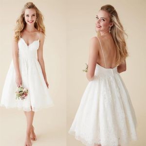 Kochanie urocze krótkie suknie ślubne plażowe v Szyja Spaghetti Paski kolanowe Kolan Długość Seksowna szres ślubny Backless Organza Lace Bridal Dresse217l