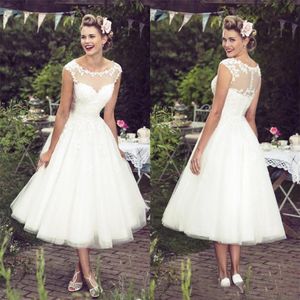 Sheer Neck Capped Sleeves Custom Plus Size Bridal Gowns New Collection Vintage Ivory Lace Tea Length Wedding Dresses278p