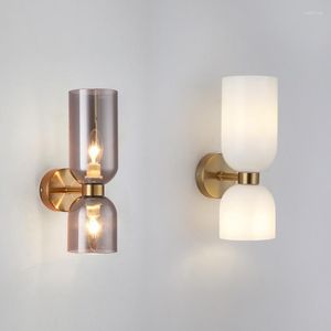 Lampy ścienne Nordic Nowoczesna lampa obok sypialni szklana piłka LED Oprawki Wandlamp oświetlenie łazienka lustro schodowe
