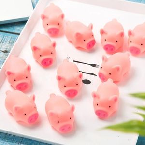 Brinquedos 20pcs/lote novo fofo 4,5 cm Toys de cachorro rosa gritando brinquedos de porco de borracha squeaker squeaker mastigação decorações de casa