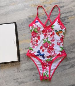 Luxury Womens bikini designer Sexy Beach Bikini costume da bagno Fashion Letter Gu Stampato Lace Up Summer Split Costume da bagno bikini per le donne jingjing14 P8