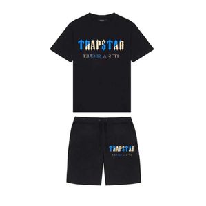 Herren-T-Shirt der Marke TRAPSTAR Kleidung Sportanzug Anzug Harajuku bedrucktes Buchstabenoberteil lustiger Hip-Hop Buntes T-Shirt Strand Lässige Shorts