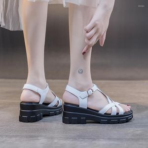 Sandalet Sıradan Orijinal Vintage Deri Kalın Solda Kadın Ayakkabıları Açık Yaz Kama Platformu Açık Toe Düz Beyaz Siyah 5 5 5 5 5