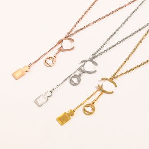 Wholesale 3 Styles 18K Gold Plating Pendant Necklaces Never Fade Stainless Steel Necklace Fashion Women Designer Brand Letter Geometry Square Clavicular Chain