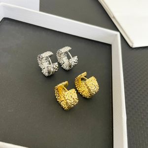 Классические серьги дамы новые спроектированные серьги -хрупки Baalensiaga Special Texture Золотая позолота антиллергии женские дизайнерские ювелирные изделия