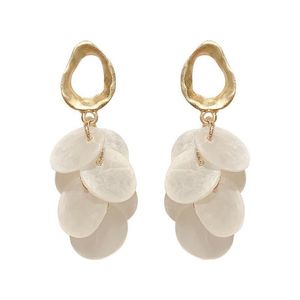 DesignerDangle Chandelier Stylish Shell Ornament Women Earrings High Street Lovely Female Pendant Studs Födelsedagspresent till Lady Elegant Ear Dhqhw