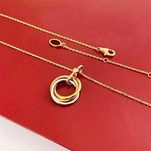 Женское серебряное ожерелье двойные кольца ожерелья подвески с твердым золотым цепью Мужчина из стали сталь 18 тыс. Золотые цепи