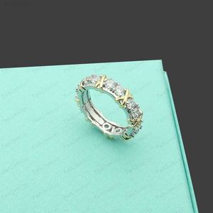 Band Designer Ladies Cross Between Gold Diamonds Fashion Rings Classic Jewelry 18k Silver Plated Rose Wedding Wholesale regolabile con scatola