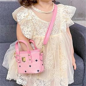 Designer Children Handbags Girls Letter Bucket bag Lovely Baby Girl Crossbody Kids Wallet Princess Mini Cion Purse