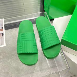 Designer Men Women Slippers sandals Slides Fabric Rubber fur cotton Outsole Grass Green Thick Bottom Mens Slipper wedge fluffy Lettering Word 35-45