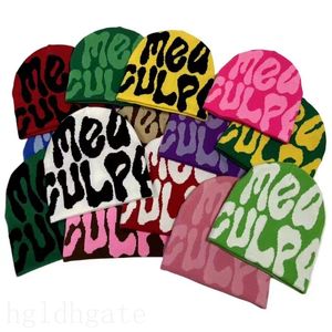 Şapkalar Tasarımcılar Kadın Pamuk Lüks Beanie Eğlenceli Gün Kafatası Modaya Düzenli Konforlu Mea Culpas Y2K Şık Mektuplarla Popüler Ortak Bonnet Ins Street PJ090 C23