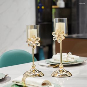 Ljushållare Creative Candlestick Golden Candelabros Hushållens ornament bröllopsfest bordsljus dekorativt