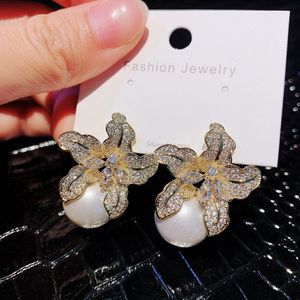 Sparkle flower stud earrings for women girls fashion luxury designer diamond zirconia pearl earring with silver post gift box stunning classic chic jewelry