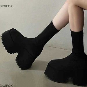 Buty Buty na platformę dla kobiet Med Calf Slip na dzianinowych modnych butach klinowych goty