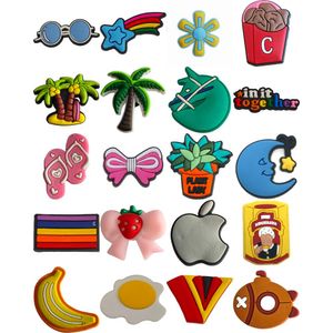 Shoe Parts Accessories Rainbow Bear 19 Coconut Tree Shoes Charmscartoon Decoration Charms For Clogs Jigs Bubble Slides Sandals Drop D Otdxp