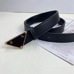 2023 Matching box Italian new leather belt men's and women's leisure P business luxury smooth buckle