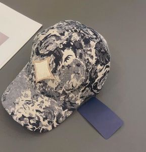 Berretto da baseball firmato da donna Casual da donna Sport Lettera Cappellini da sole con stampa floreale Nuovo cappello da sole Personalità Cappello semplice H2028