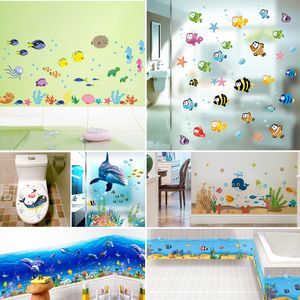 Adesivo de parede de desenho animado peixe fundo do mar wold quarto infantil banheiro decoração para casa à prova dwaterproof água rodapé animal faça você mesmo decalque de banheiro