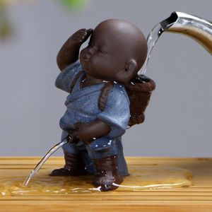 Teareware Tea Pets Ornament Chińska sztuka ludowa Purple Clay Dekoracja rzemiosła Figurki Little Monk Yixing Baby Boy Spray Pee Herbata Akcesoria