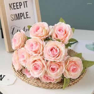 Decorative Flowers Artificial 12 Head Rose Bouquet Silk Flower Decoration Home Bridal Hand Holding Wedding Table Decor Roses Fake